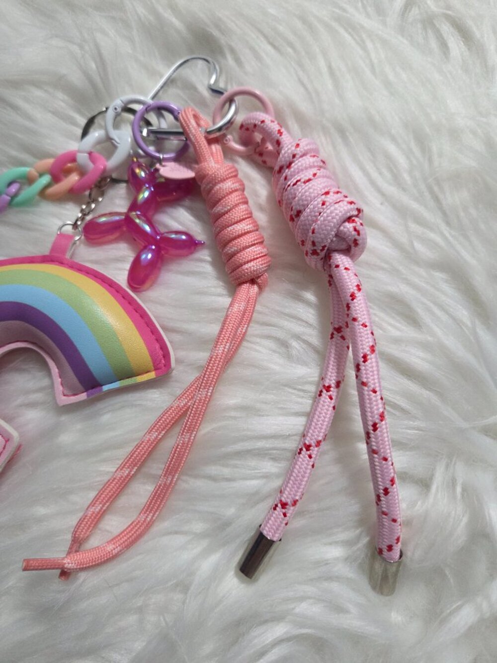 Rainbow Design Keychain - Picture 6 of 7